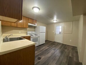 805 6th St in Cheney, WA - Building Photo - Building Photo