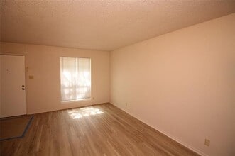 5904 Waits Ave in Fort Worth, TX - Building Photo - Building Photo