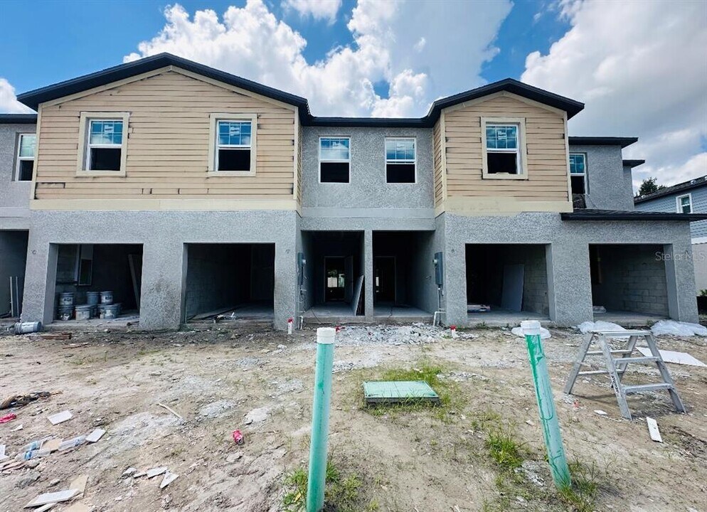2655 Sunray Venus Wy in Ruskin, FL - Building Photo