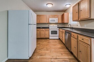 2017 Elmhurst Dr in Norman, OK - Building Photo - Building Photo