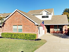 306 Alpine Dr in Desoto, TX - Building Photo - Building Photo