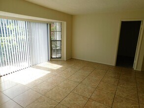 5974 Village Cir N in Orlando, FL - Building Photo - Building Photo