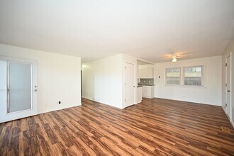 1216 1st St in Platte City, MO - Building Photo - Building Photo