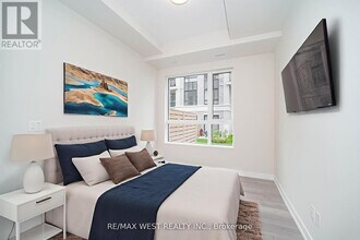 65 Saigon Dr in Richmond Hill, ON - Building Photo - Building Photo