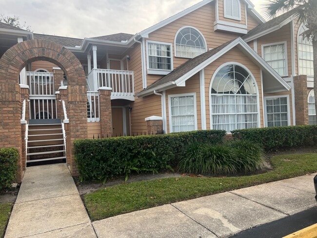 2456 Sweetwater Club Cir in Kissimmee, FL - Building Photo - Building Photo