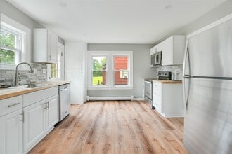 121 North Rd in Highland, NY - Building Photo - Building Photo