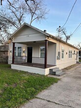 1148 Panama St in Houston, TX - Building Photo - Building Photo