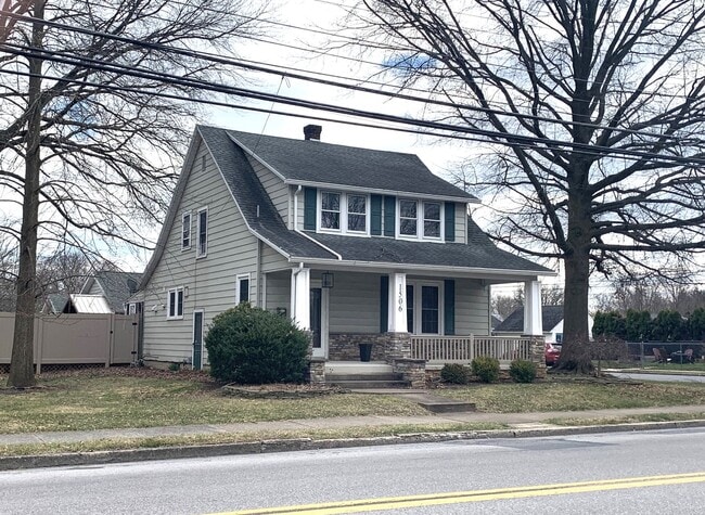 1506 Scotland Ave in Chambersburg, PA - Foto de edificio - Building Photo