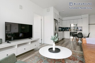 85 Cleaveland Rd in Pleasant Hill, CA - Building Photo - Building Photo