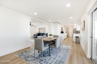 6844 E Hubbell St in Scottsdale, AZ - Building Photo - Building Photo