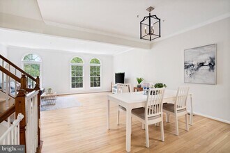 9821 Tiffany Hill Ct in Bethesda, MD - Building Photo - Building Photo