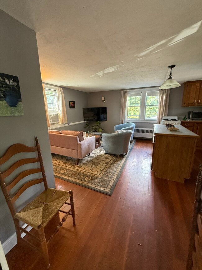 property at 32 Meadow St