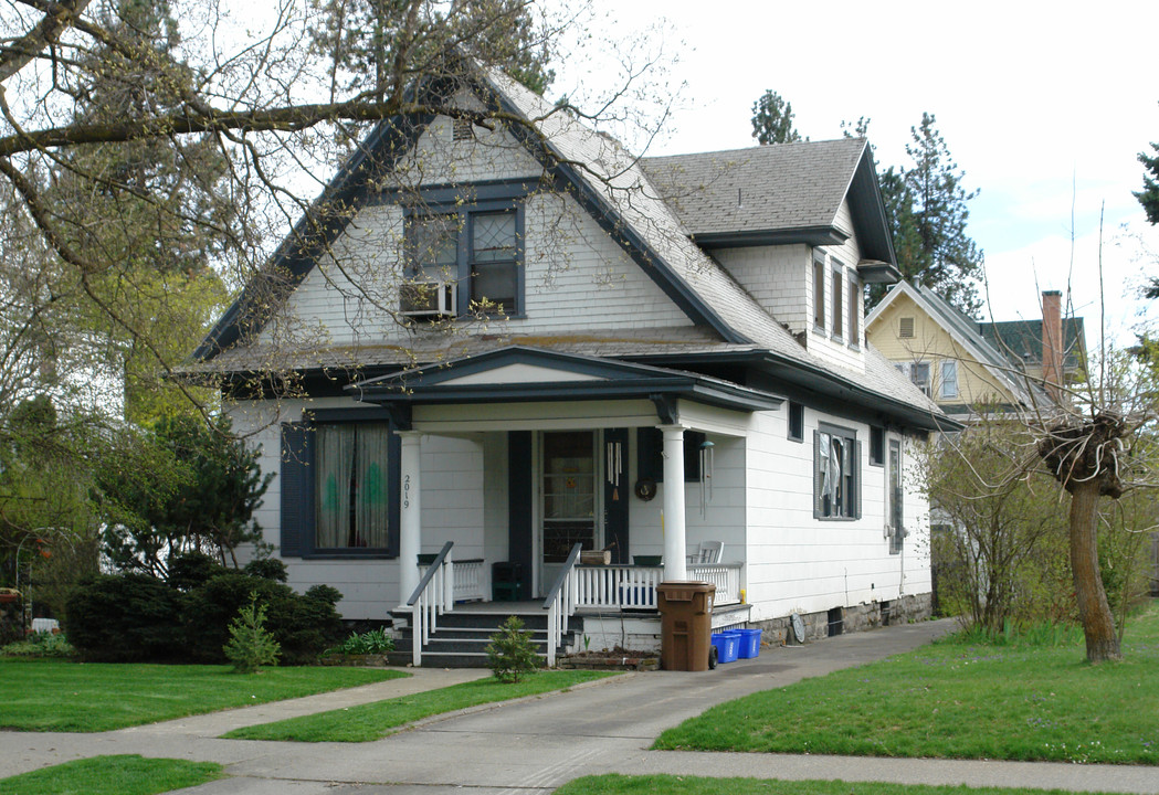 2019 W 2nd Ave in Spokane, WA - Foto de edificio