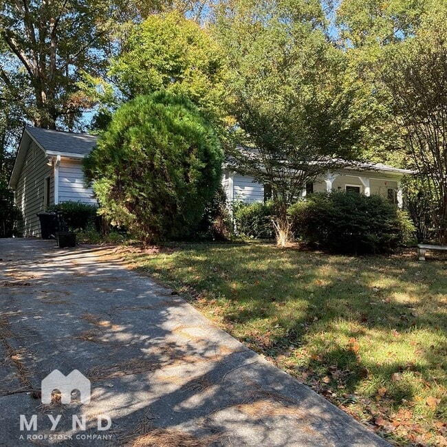 1600 Arden Dr SW