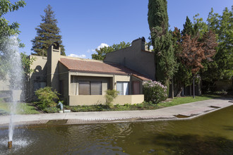 Venetian Park Apartments in Stockton, CA - Building Photo - Building Photo