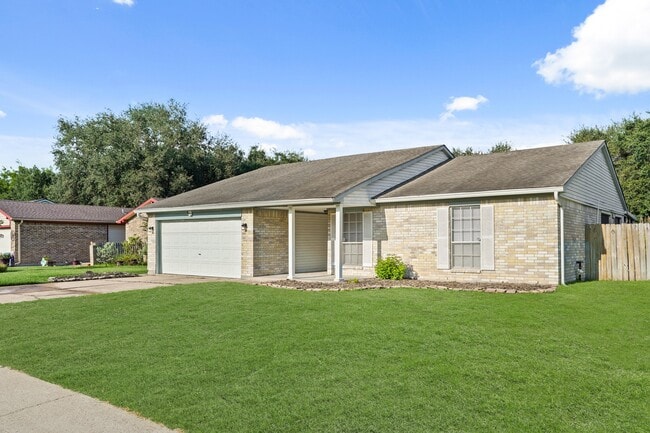 1426 Ashwood Dr in Sugar Land, TX - Building Photo - Building Photo