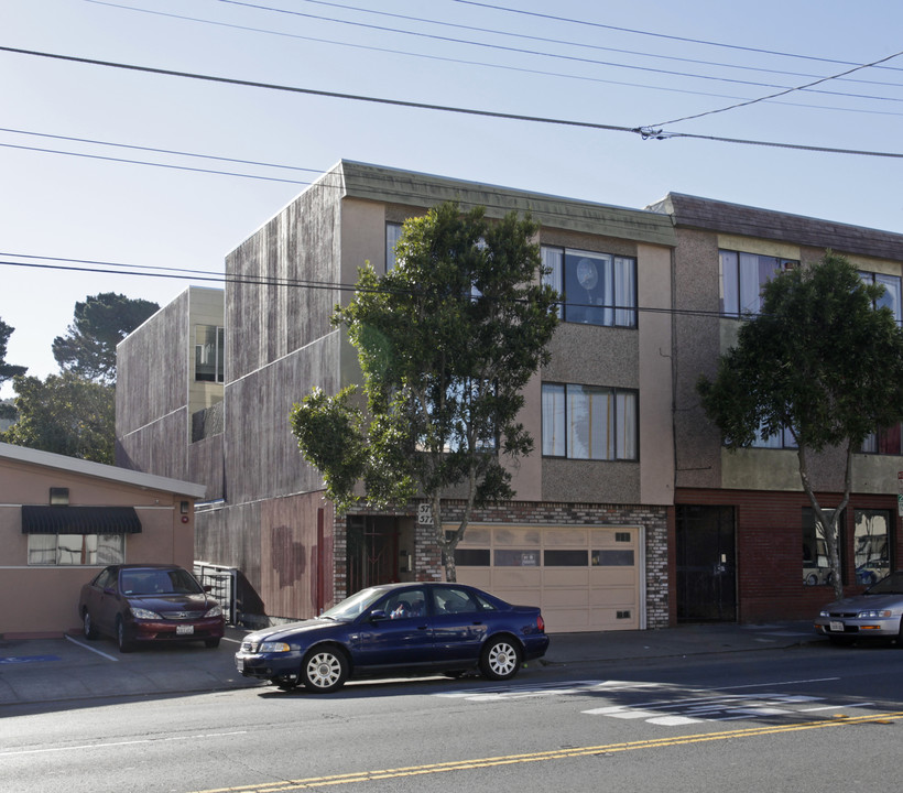 5771-5773 Mission St in San Francisco, CA - Building Photo