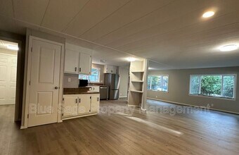 433 Dungeness Meadows in Sequim, WA - Building Photo - Building Photo