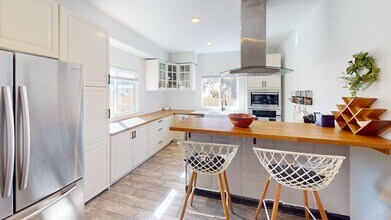 213 Evergreen Ave in Imperial Beach, CA - Building Photo - Building Photo