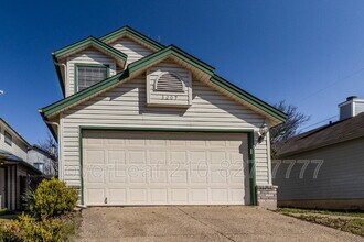 3207 Stoney Square in San Antonio, TX - Building Photo - Building Photo