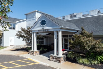WESTON CLUB in Marlton, NJ - Foto de edificio - Building Photo