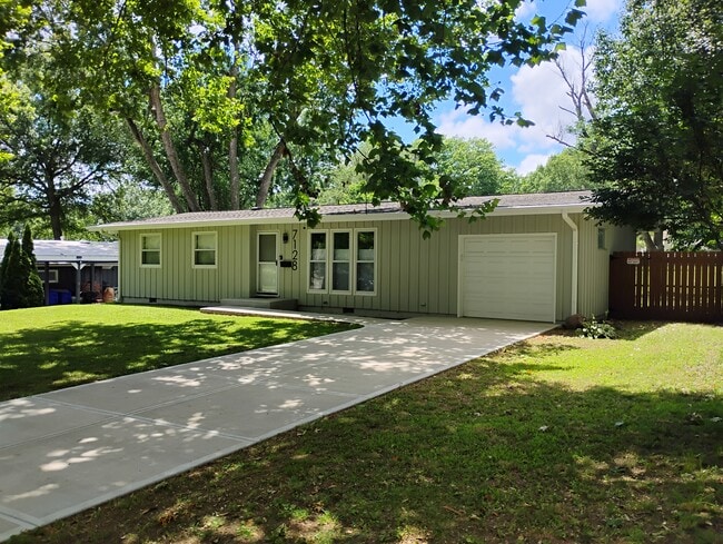 property at 7128 Lowell Ave