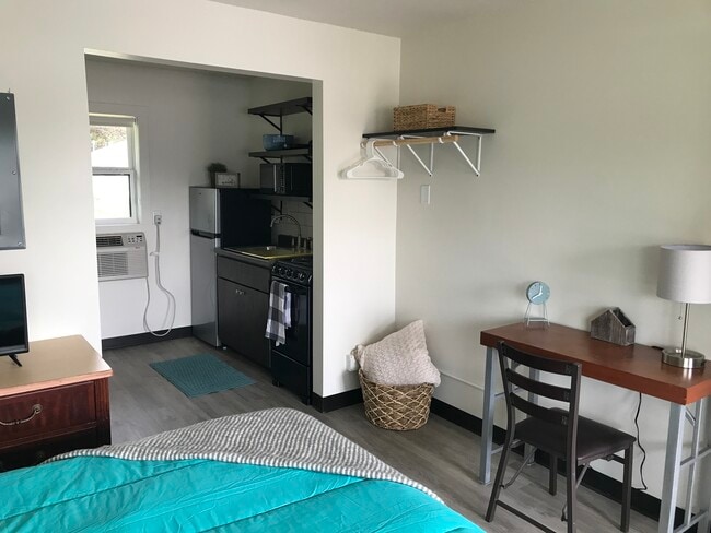 1600 Marion Rd SE, Unit 10