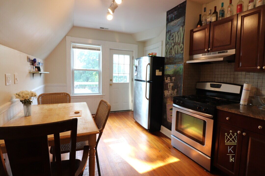 5 Kendall St in Brookline, MA - Building Photo