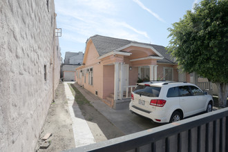 220 N Normandie Ave in Los Angeles, CA - Building Photo - Building Photo