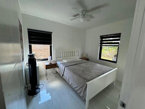 1329 NW 4th Ave, Unit Private Bedroom in Fort Lauderdale, FL - Building Photo - Building Photo