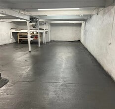 103 Blackstone Ave in Pawtucket, RI - Foto de edificio - Building Photo