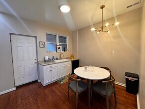 2833 W 66th St in Chicago, IL - Building Photo - Building Photo