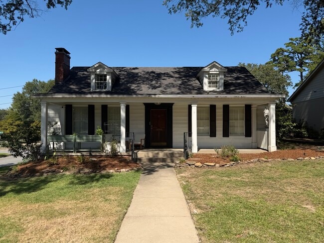property at 5920 Hawthorne Rd