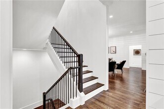 3081 Rhodenhaven Dr NW in Atlanta, GA - Building Photo - Building Photo