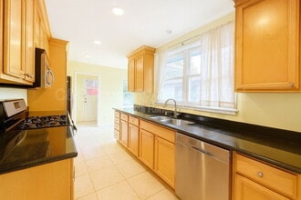 9764 Anza Ave in Oakland, CA - Building Photo - Building Photo