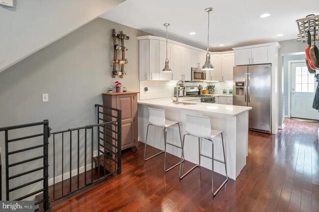 property at 2016 Oakford St