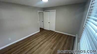 10 Henry Terrace in Worcester, MA - Building Photo - Building Photo