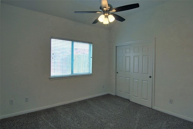 322 Wild Bird Dr in Spring, TX - Building Photo - Building Photo