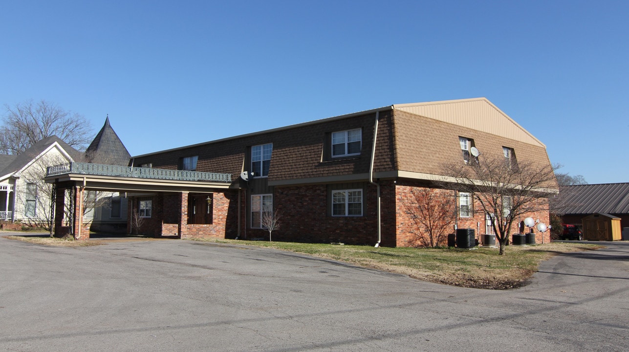 Rosemont Apartment in Gallatin, TN - Building Photo