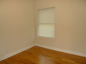 1448 N Leavitt St, Unit 3 in Chicago, IL - Building Photo - Building Photo