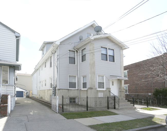 1812 Grier Ave in Linden, NJ - Building Photo - Building Photo