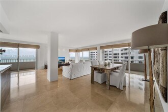 199 Ocean Lane Dr, Unit 901 in Key Biscayne, FL - Building Photo - Building Photo
