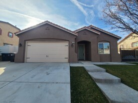 1413 Wild Olive Rd in Tehachapi, CA - Building Photo