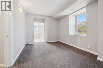 906 King St E in Cambridge, ON - Building Photo - Building Photo