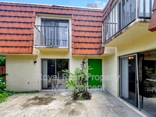 property at 5241 Cedarbend Dr