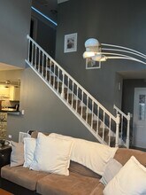 155 Stirling Ln in Schaumburg, IL - Building Photo - Building Photo