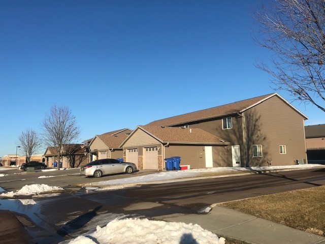 Witzke Townhomes in Sioux Falls, SD - Building Photo