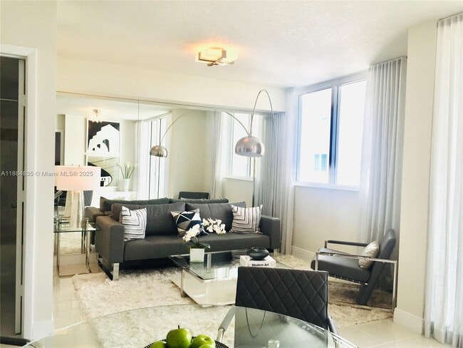 property at 1871 NW S River Dr