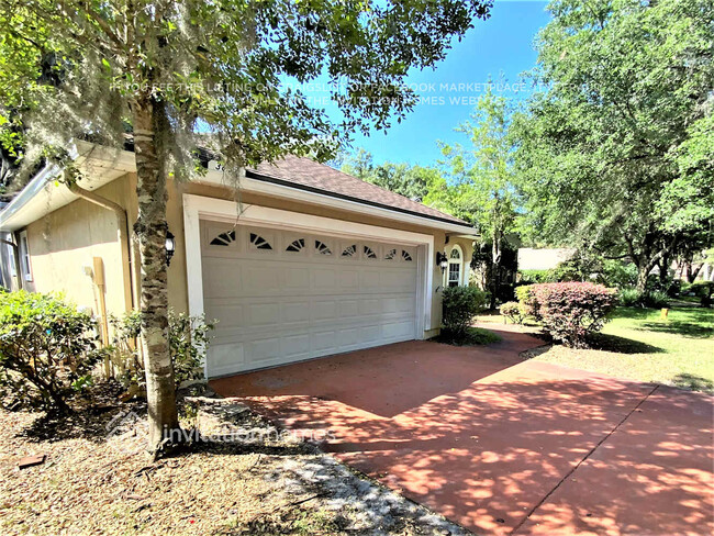 property at 3837 Paddington Pl