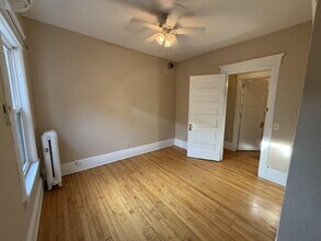 2000-2002 Dupont Ave S in Minneapolis, MN - Building Photo - Building Photo